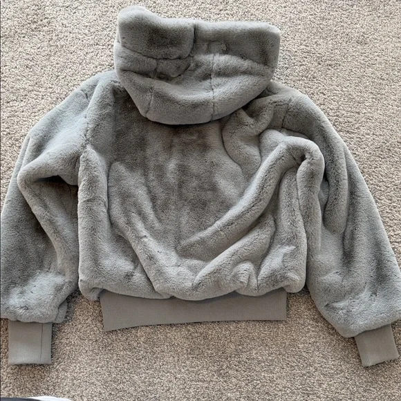 Carbon38 Light Gray Faux Fur Jacket - Picture 6 of 6